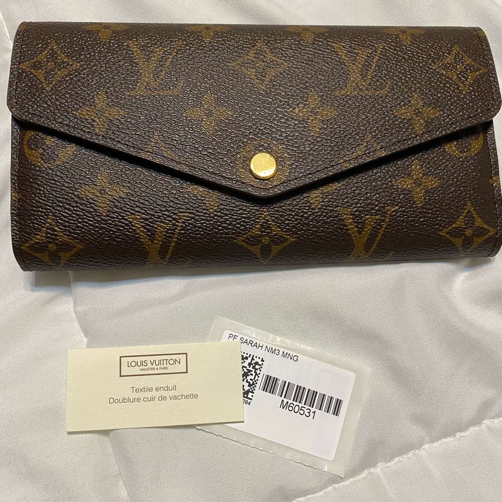 Louis Vuitton Sarah Wallet